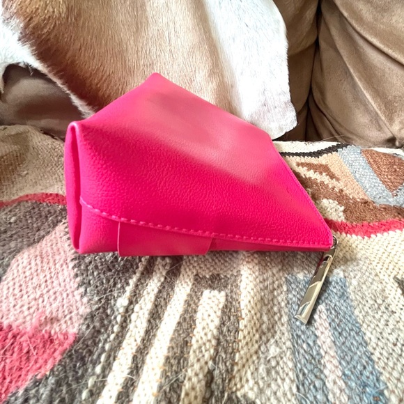 🆕 🎉 lancôme • hot pink cosmetic case pouch with gold zippers - Picture 10 of 12